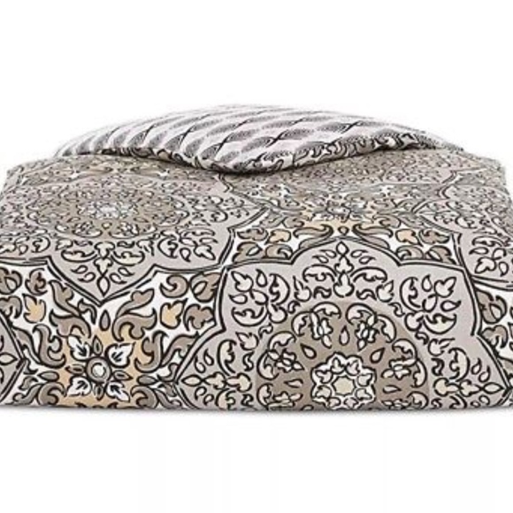 NIP Whim Martha Stewart Collection Comforter Set - Picture 3 of 6